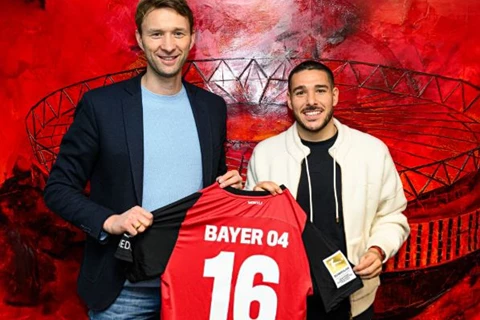 رسمياً.. باير ليفركوزن يعلن التعاقد مع إيمليانو بوينديا